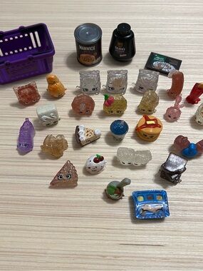 Shopkins Real Littles Assorted Mini Figures - Lot of 29 pieces